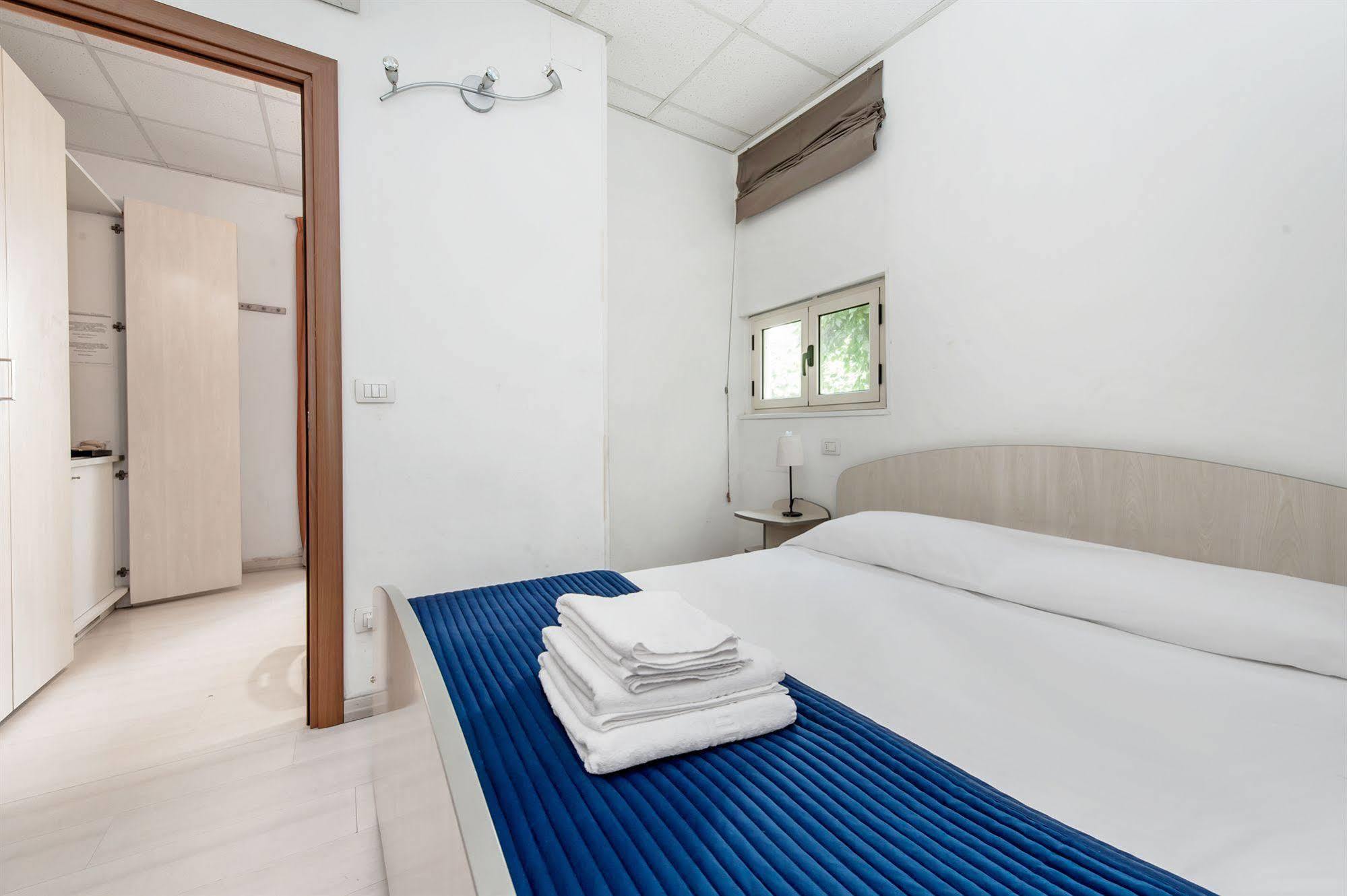 Residenza Maxima Aparthotel Rome Buitenkant foto